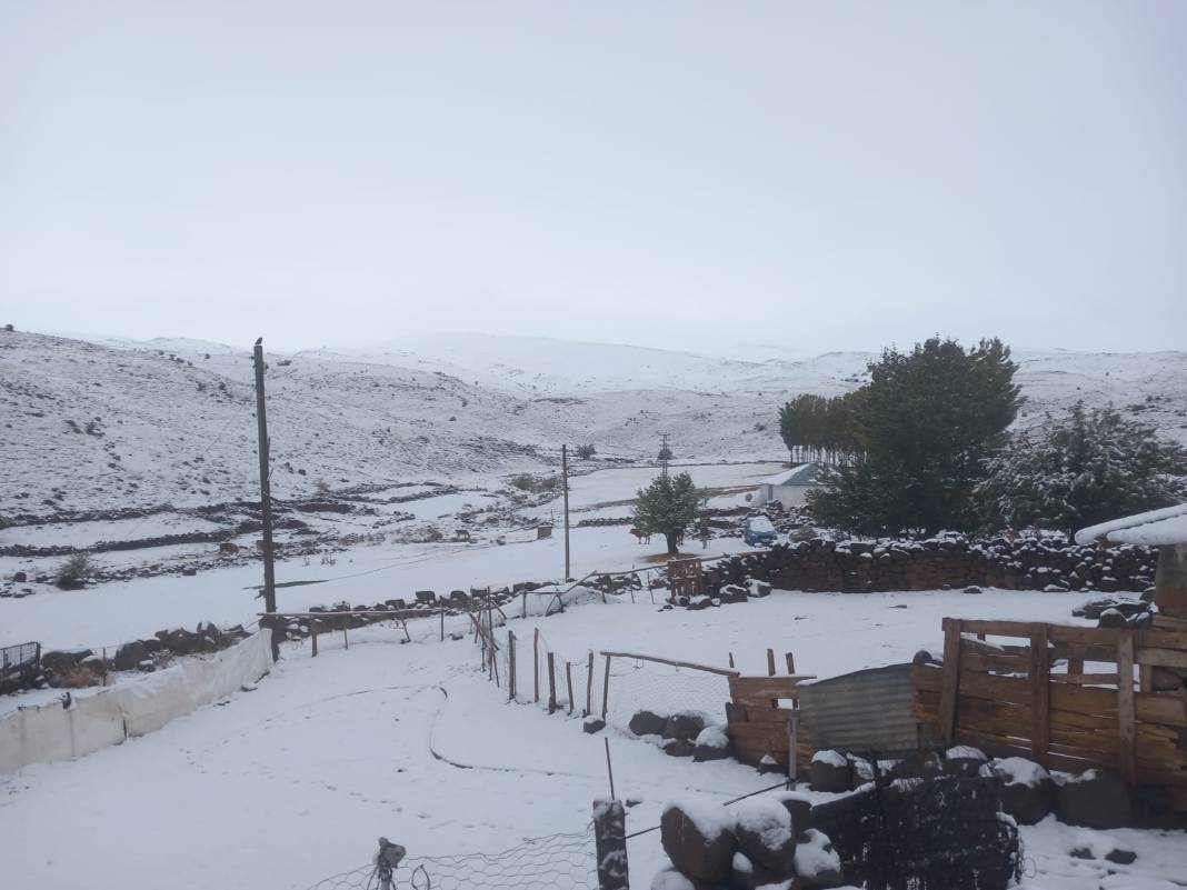 3 ilimiz beyaz örtüyle kaplandı! Kar kalınlığı 26 santimetre 7